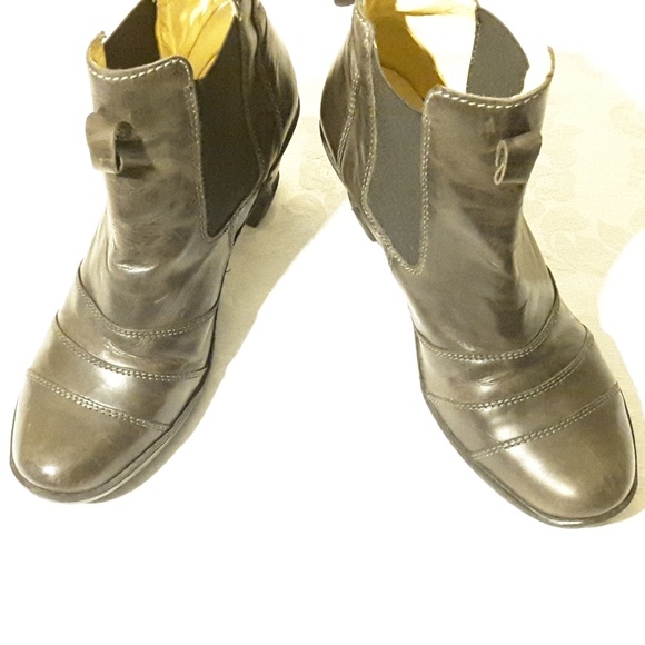 Eject - Picture 2 of 7